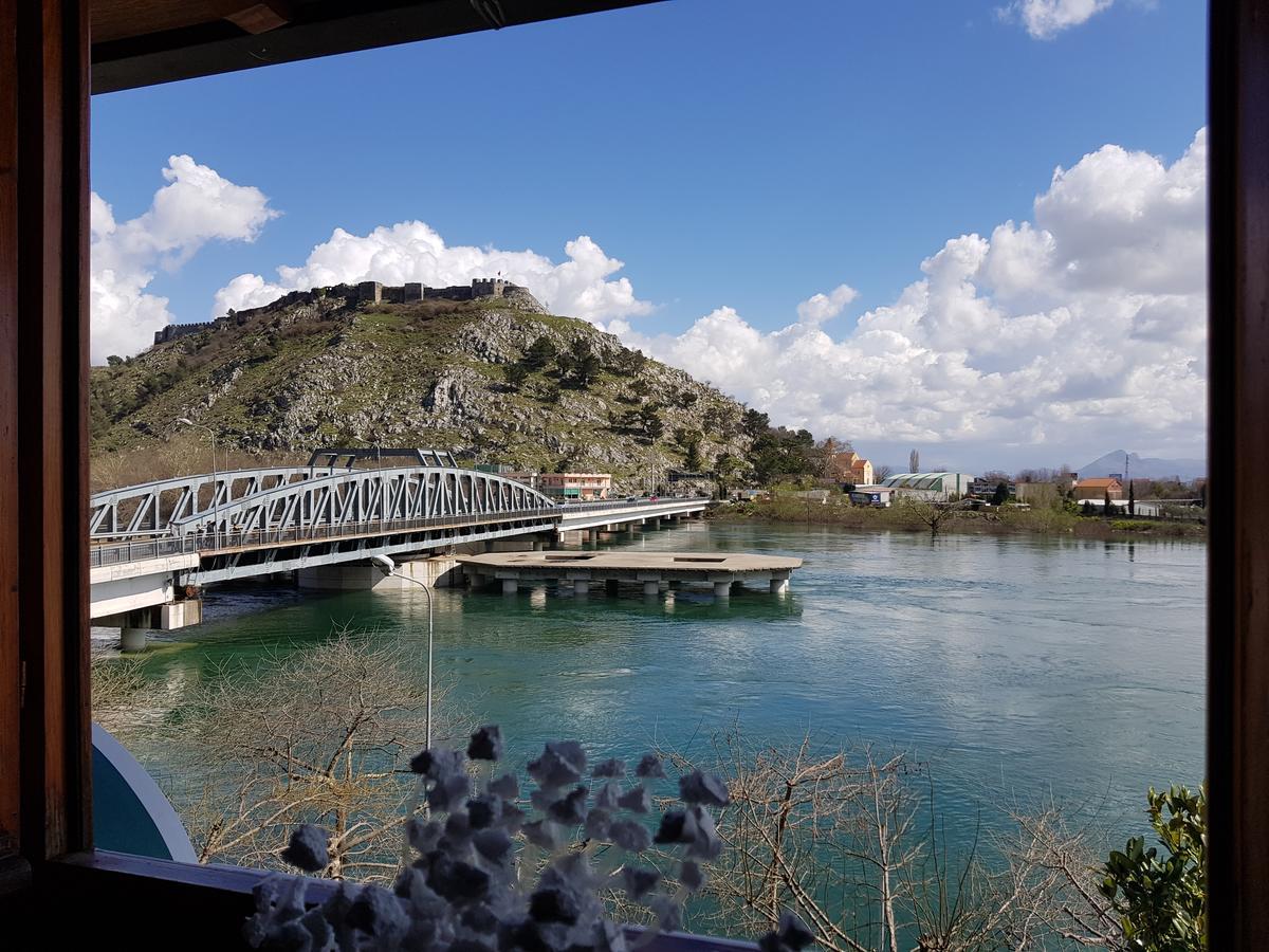 Hotel Vataksi Shkoder Bagian luar foto